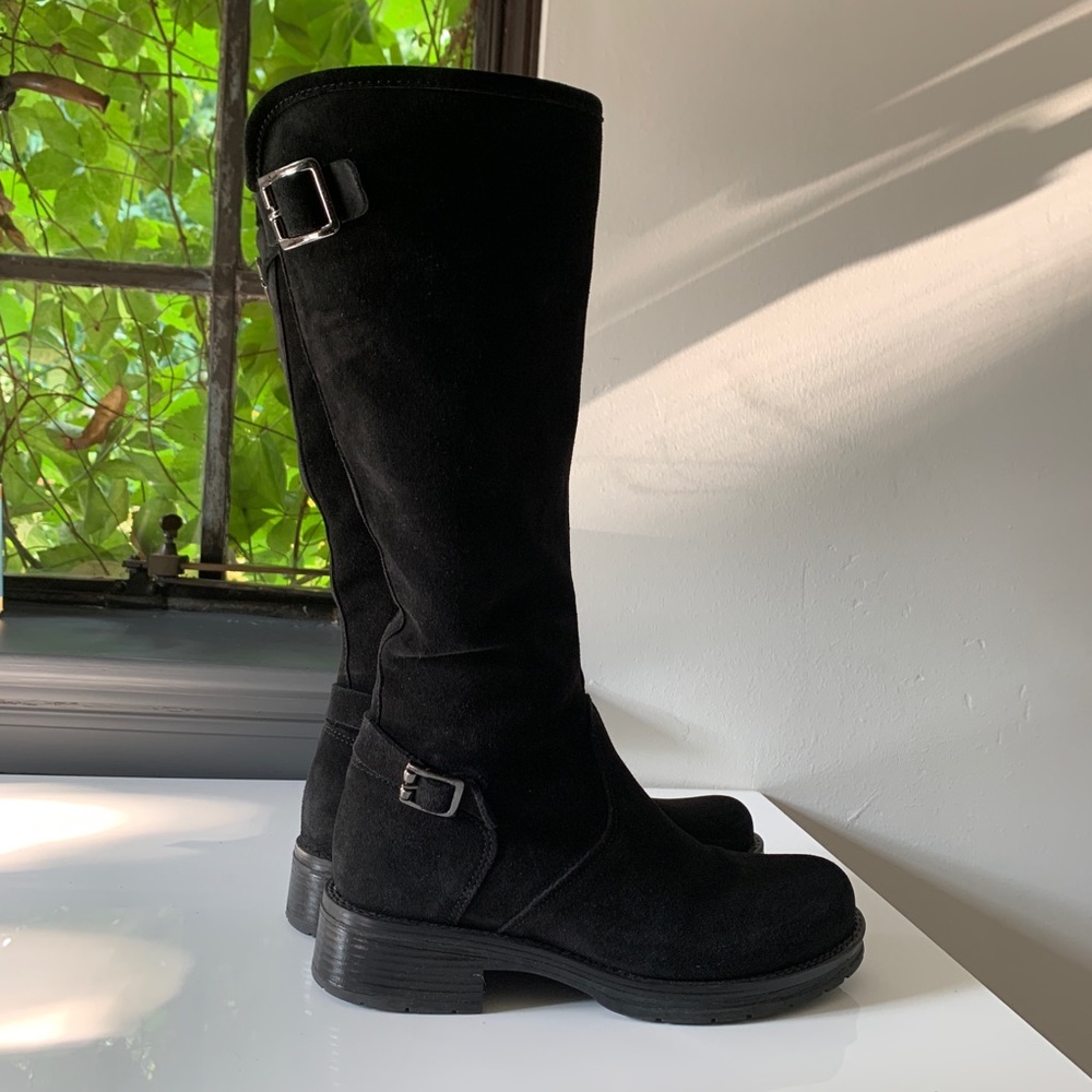 La Canadienne Suede Boots